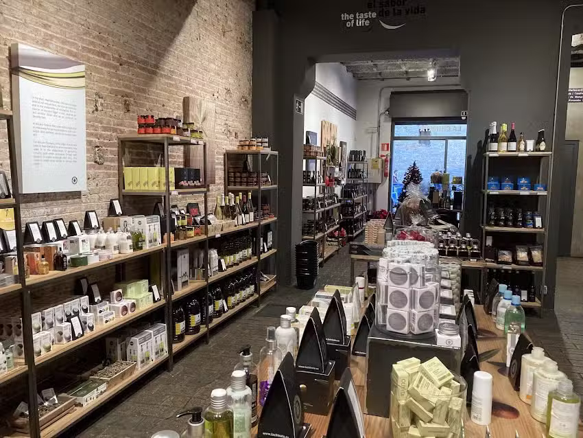 Aceite de Oliva y Cosm&eacute;tica natural &ndash; La Chinata Barcelona Raval