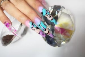 Alejandraguerrero_nails