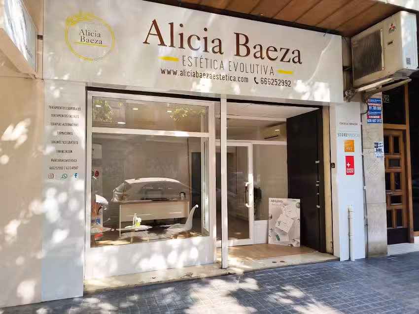 Alicia Baeza Est&eacute;tica Evolutiva