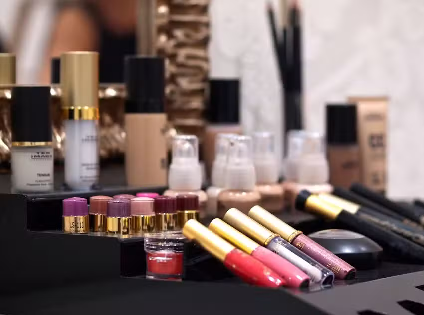 Amelie Sal&oacute;n de Belleza