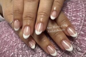 Ana Mar&iacute;a , J M Nails & Beauty