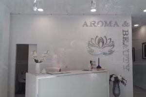 AROMA & BEAUTY Cl&iacute;nica Est&eacute;tica