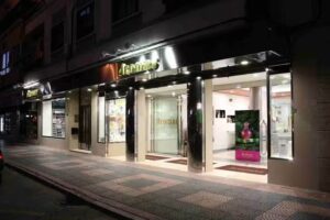 Aromas Perfumerías – Caceres