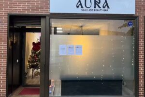 Aura Nails And Beauty Bar
