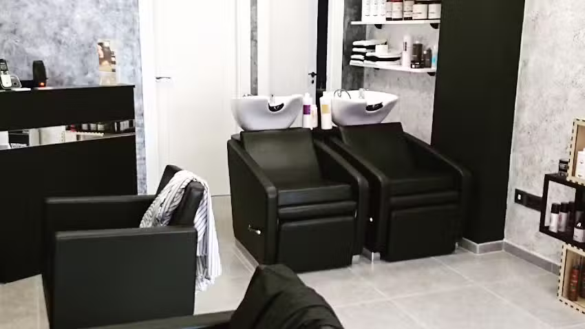 Backstage by Luz&iacute;a