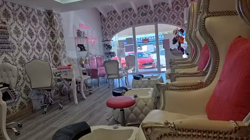 Beauty Nails Bar