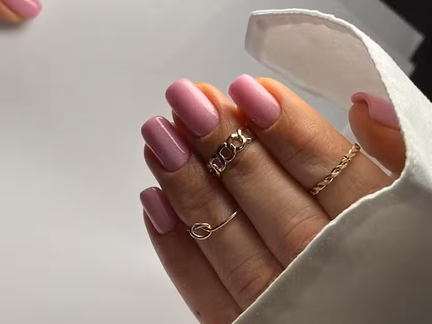 Beauty Nails by Cristina Zaberca