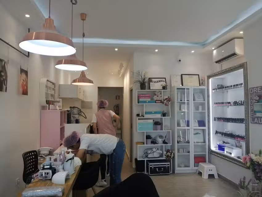 BELLA NOE Beauty Shop