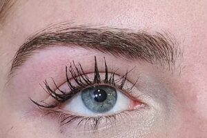 Belleza india depilacion con hilo