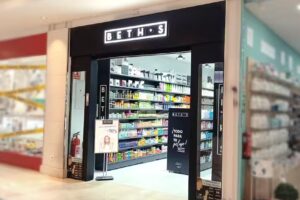 BETH&rsquo;S HAIR &middot; C.C. PLAZA LORANCA 2