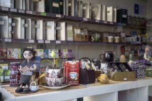 Biotenatural y La Colmena que dice s&iacute; (La Colmena de Nou Barris)