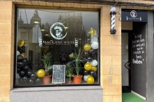 Black And White barberia y salón de belleza