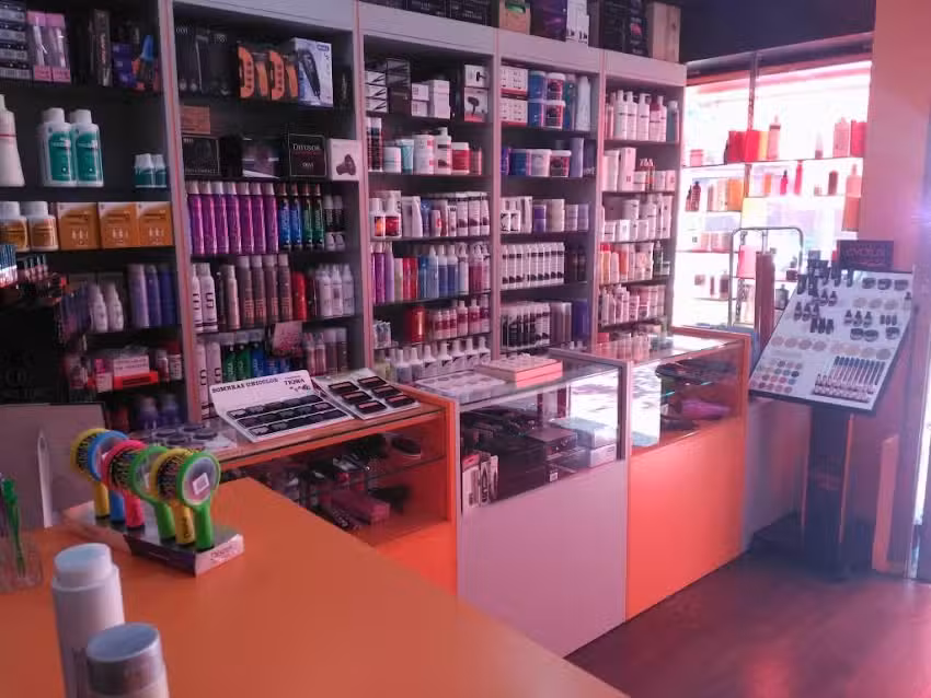 C.Rubio Productos Peluquer&iacute;a y Est&eacute;tica