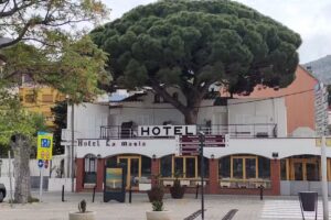 Centre d&rsquo;Est&egrave;tica M&ograve;nica