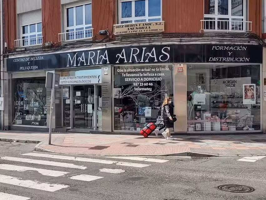 Centro de Belleza y Peluquer&iacute;a Mar&iacute;a Arias
