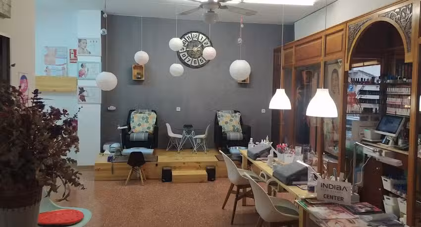 CENTRO DE EST&Eacute;TICA (TORREDEMBARRA)- YESICA NIETO