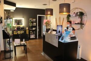 CENTRO DE ESTETICA ZINNIAZEN