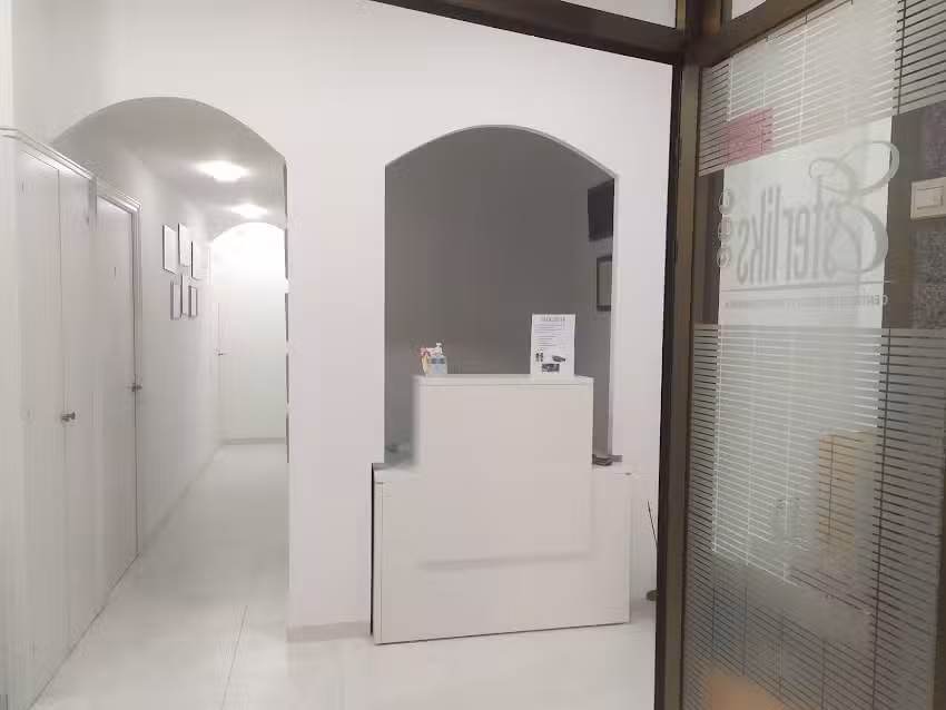 Centro de terapias y est&eacute;tica en Torredembarra &ndash; Opal by Sterliks