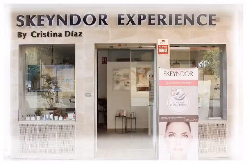 Centro Skeyndor by Cristina D&iacute;az &ndash; Huelva