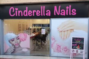 Cinderella Nails