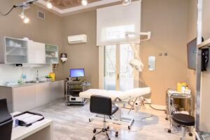 Cl&iacute;nica Dermatol&ograve;gica Dermas