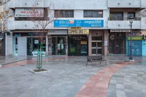 Cl&iacute;nica Doctor Antonio Cobos