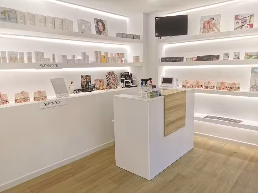 Cl&iacute;nica Est&eacute;tica Nude