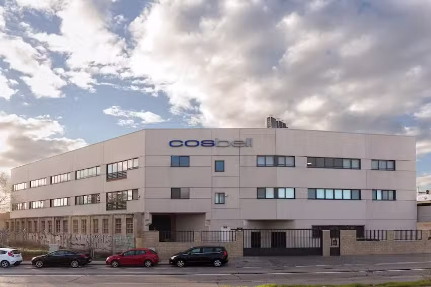 COSBELL Cosmetica y Belleza