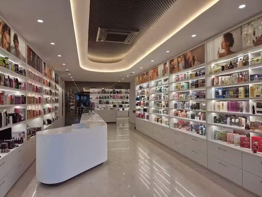 Cosm&eacute;ticos M&oacute;nica