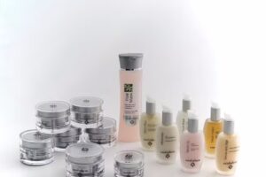 COSTADERM «Alta Cosmética Científica».