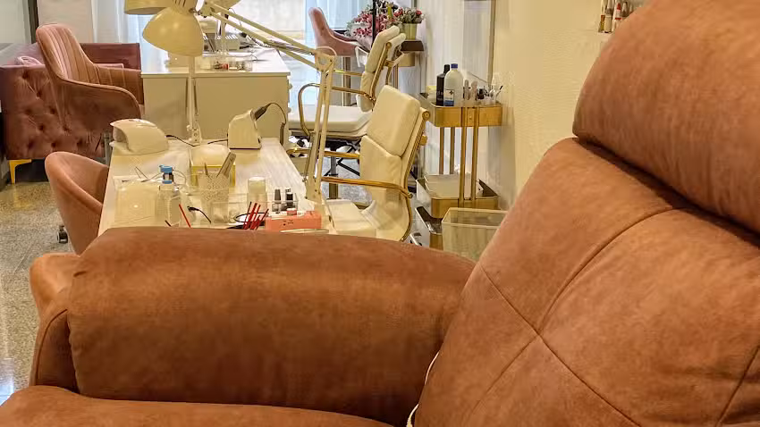 Cristina Cardoso Beauty. Nails .Lashes