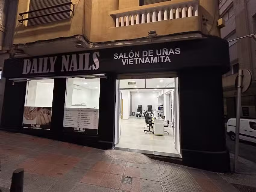Daily Nails