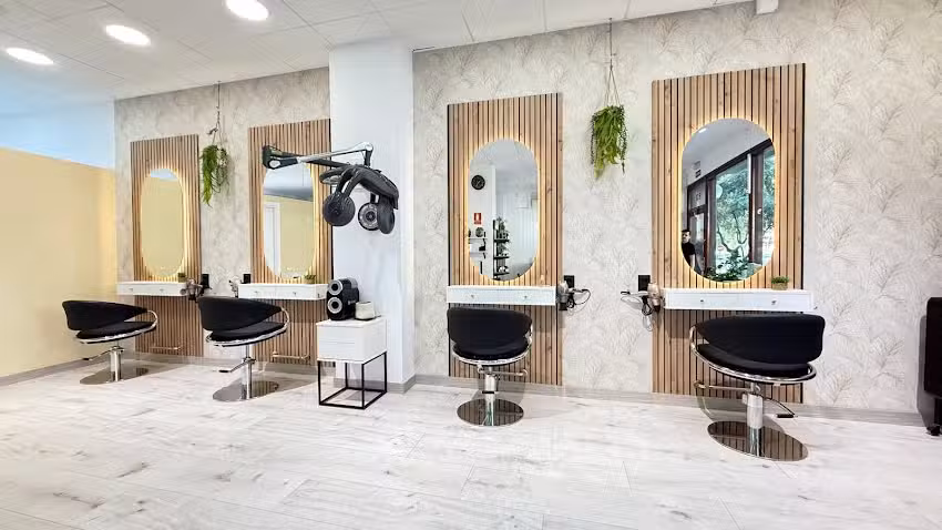 Dcolors Peluquer&iacute;a y Est&eacute;tica