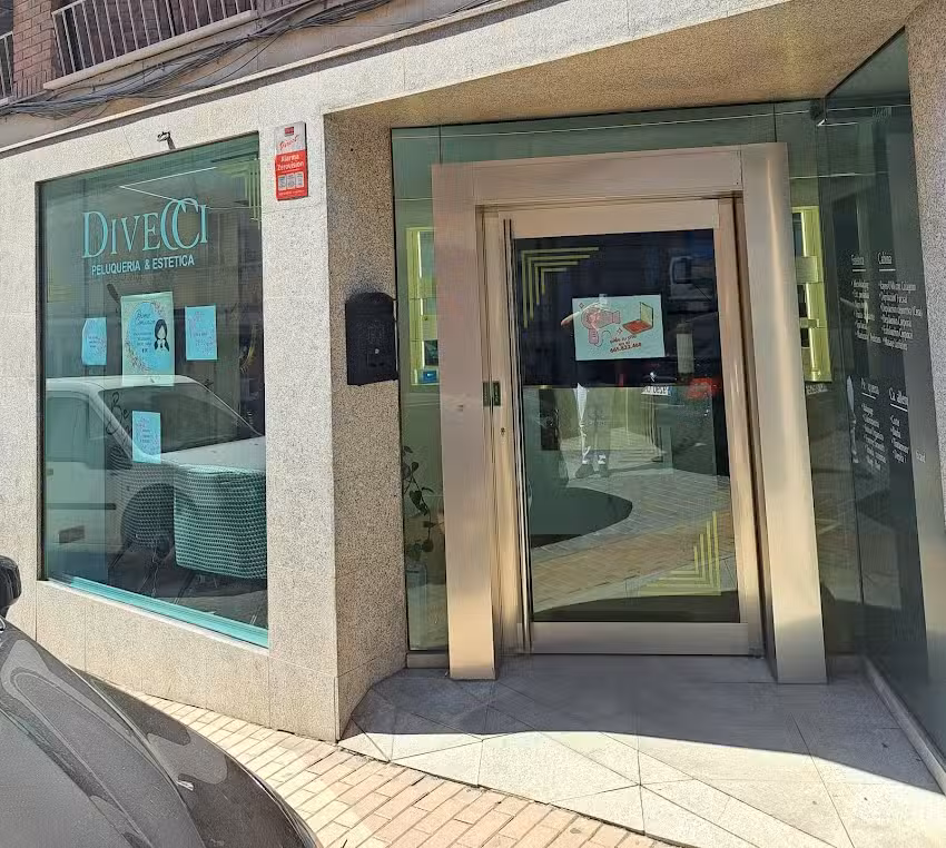 Divecci Hair and Beauty