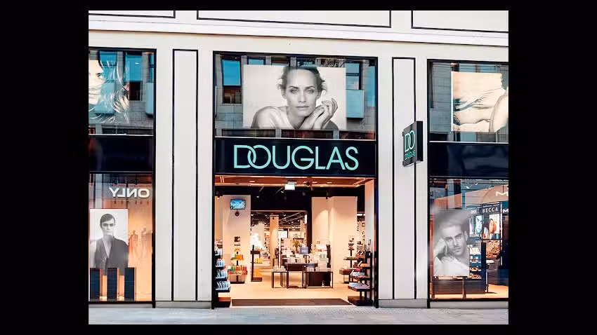 Douglas Perfumer&iacute;a