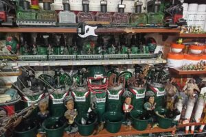 El Mirall Distribuciones