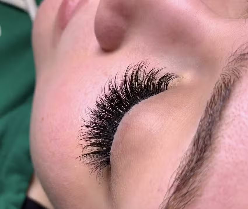 ELENA, extensiones de pesta&ntilde;as