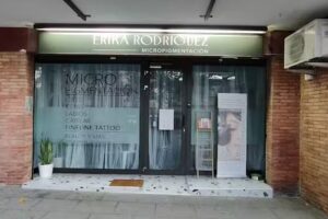 &Eacute;rika Rodr&iacute;guez micropigmentaci&oacute;n Cejas Santa Coloma de Gramanet Barcelona