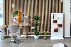 Ess&egrave;ncia By Vivian De La Paz