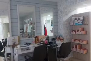 Estética Avanzada Y Peluquería Arima