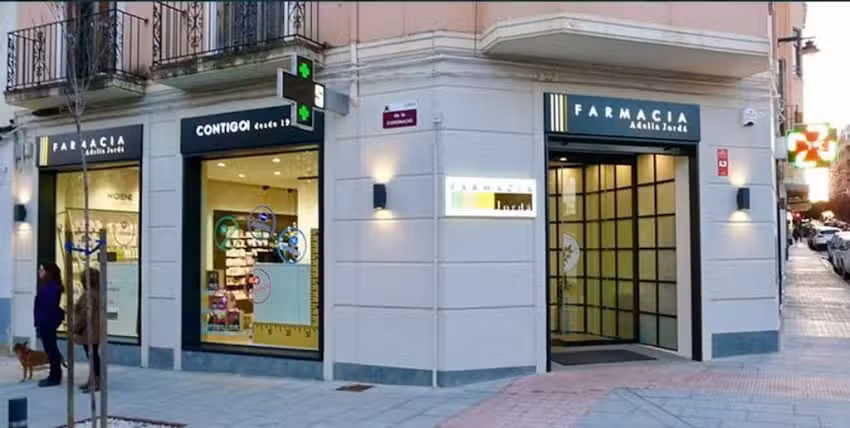 Farmacia Adelia Jord&aacute; Requena. Farmacia Deportiva online