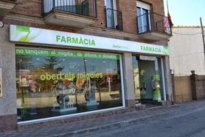 Farm&agrave;cia Berta Simon