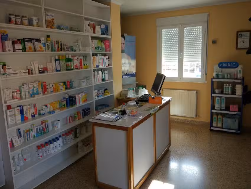 Farmacia Castrej&oacute;n Lda M&ordf; Blanca Ch&iacute;a Sobrinos