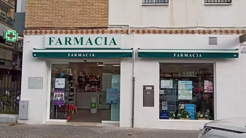 Farmacia Mar del Plata entre Triana y Los Remedios en Sevilla