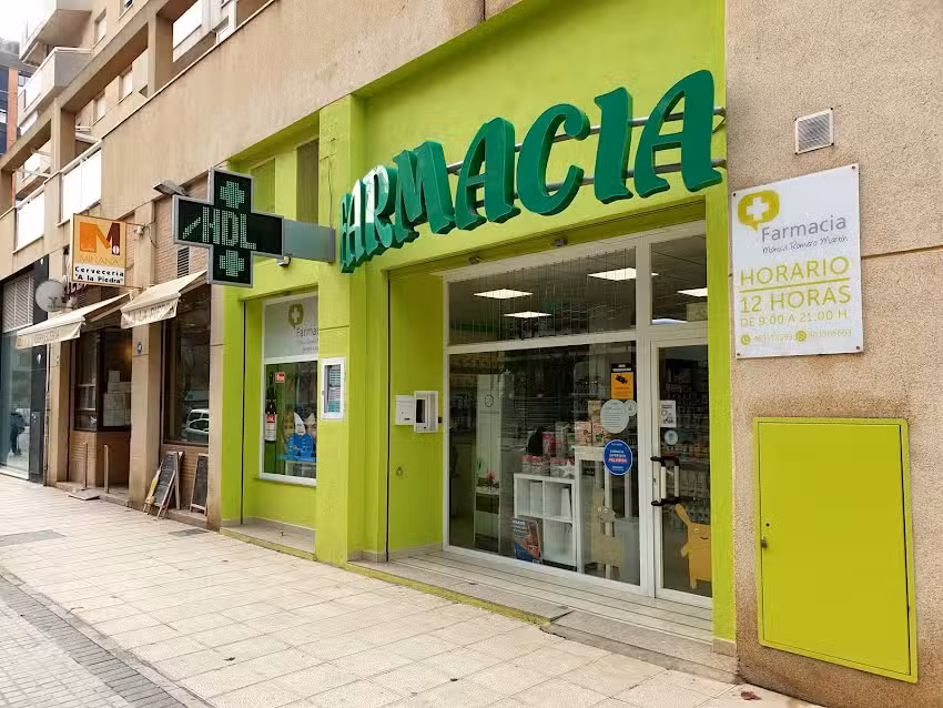 Farmacia M&oacute;nica Romero Mart&iacute;n ( Farmacia Nou Campanar)