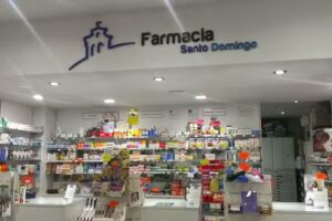 Farmacia Santo Domingo / Ldo. Antonio L. Delgado M&aacute;rquez