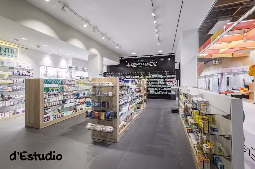 Farmacia Tr&eacute;bol Campanar
