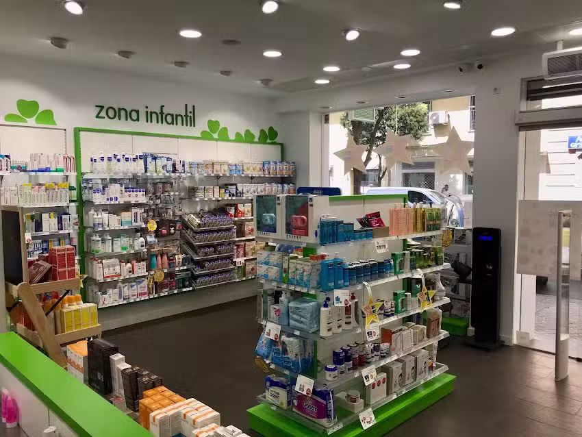 Farmacia Tr&eacute;bol Castelo