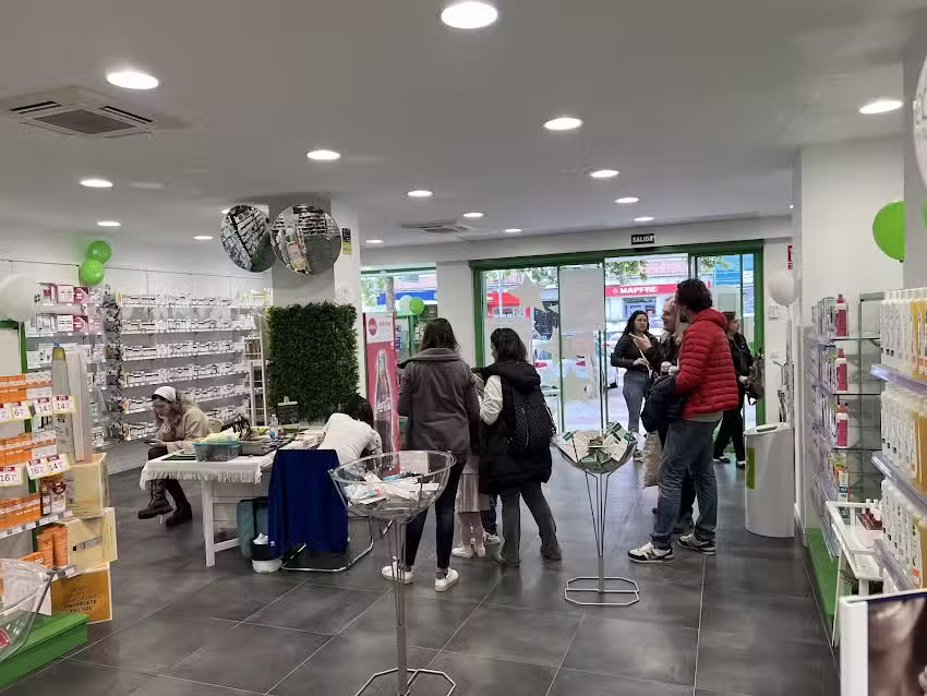 Farmacia Tr&eacute;bol San Jos&eacute; de Valderas