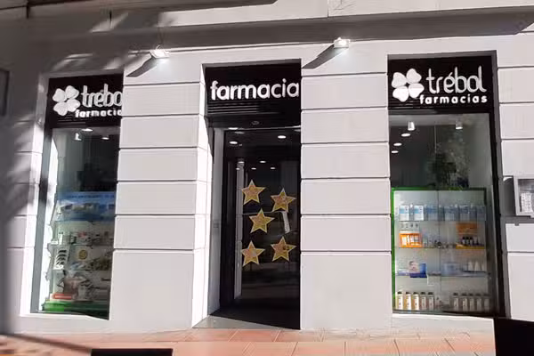Farmacia Tr&eacute;bol Urquijo